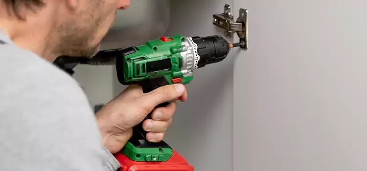 Commercial Door Hinge Repair Colonia