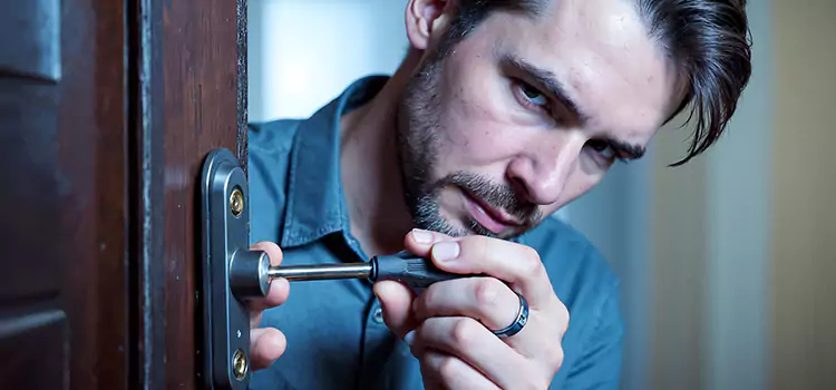 Eviction Locksmith Colonia