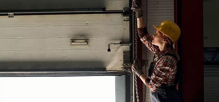 Addressing Common Garage Door Stoppage Issues in Colonia, NJ