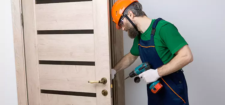 Replace Internal Door Handle with Lock Colonia